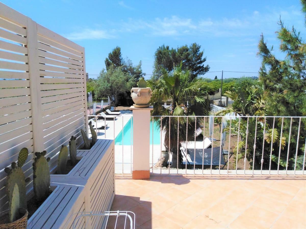 Hotel Residence Noto Marina エクステリア 写真